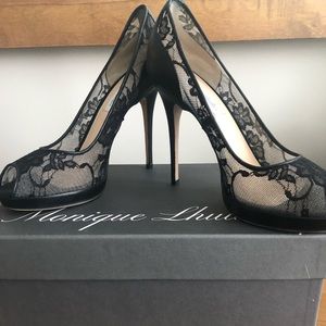 LIKE NEW Monique Lhuillier Black Lace Heels